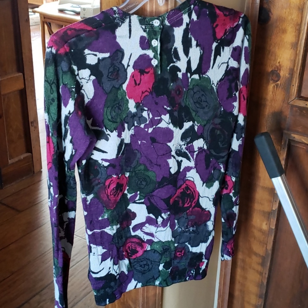 Sweater - Picture 3 of 3